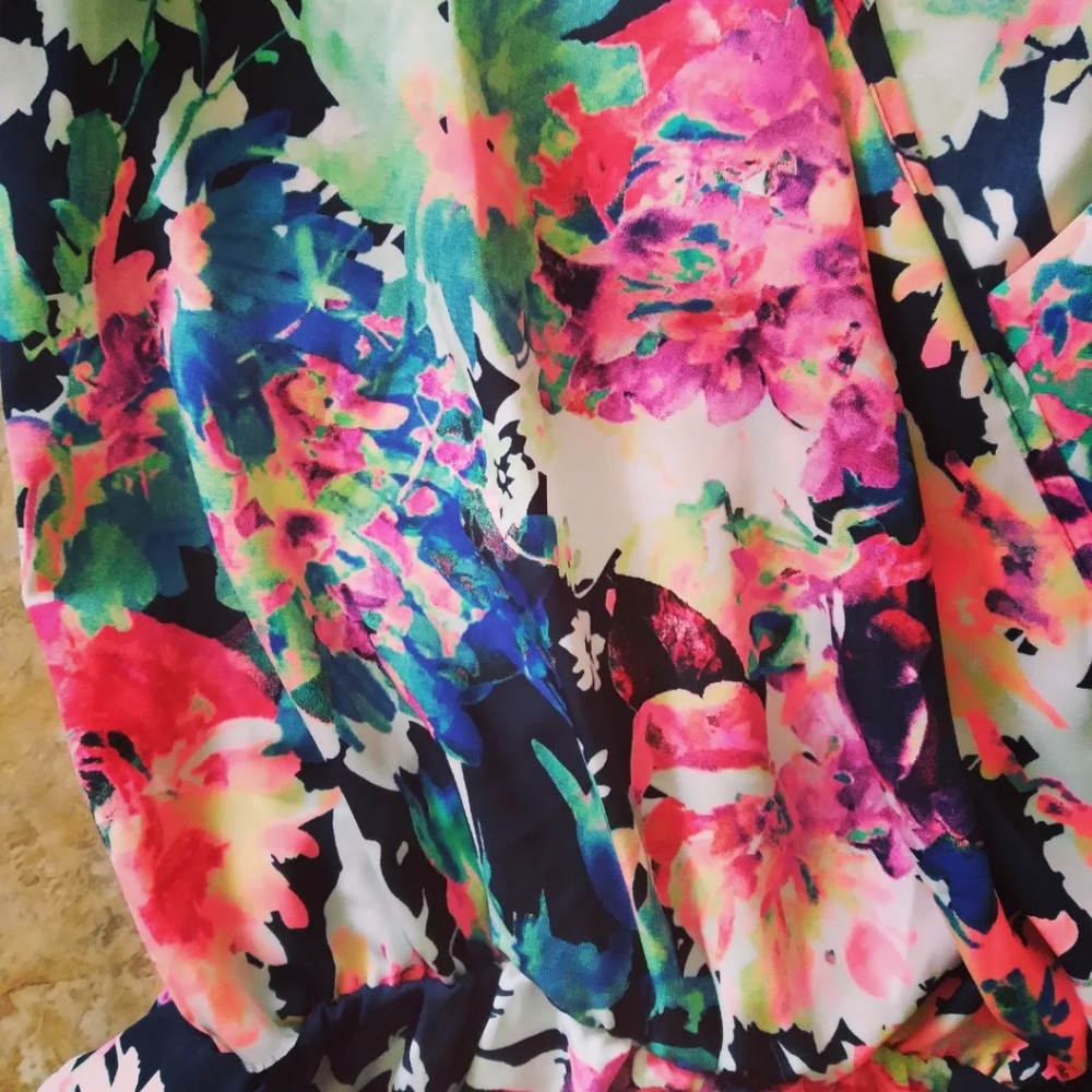 12PM by Mon Ami Bright Floral romper, size Small - Picture 2 of 8
